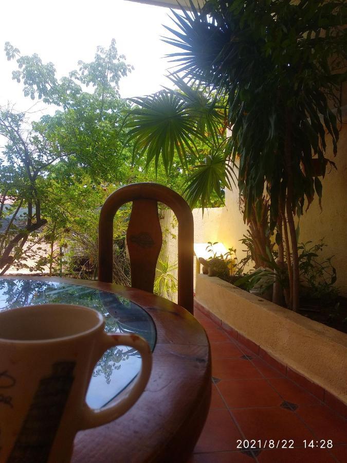 Room In Guest Room - Padrinos Hostal La Paz Full House Bagian luar foto